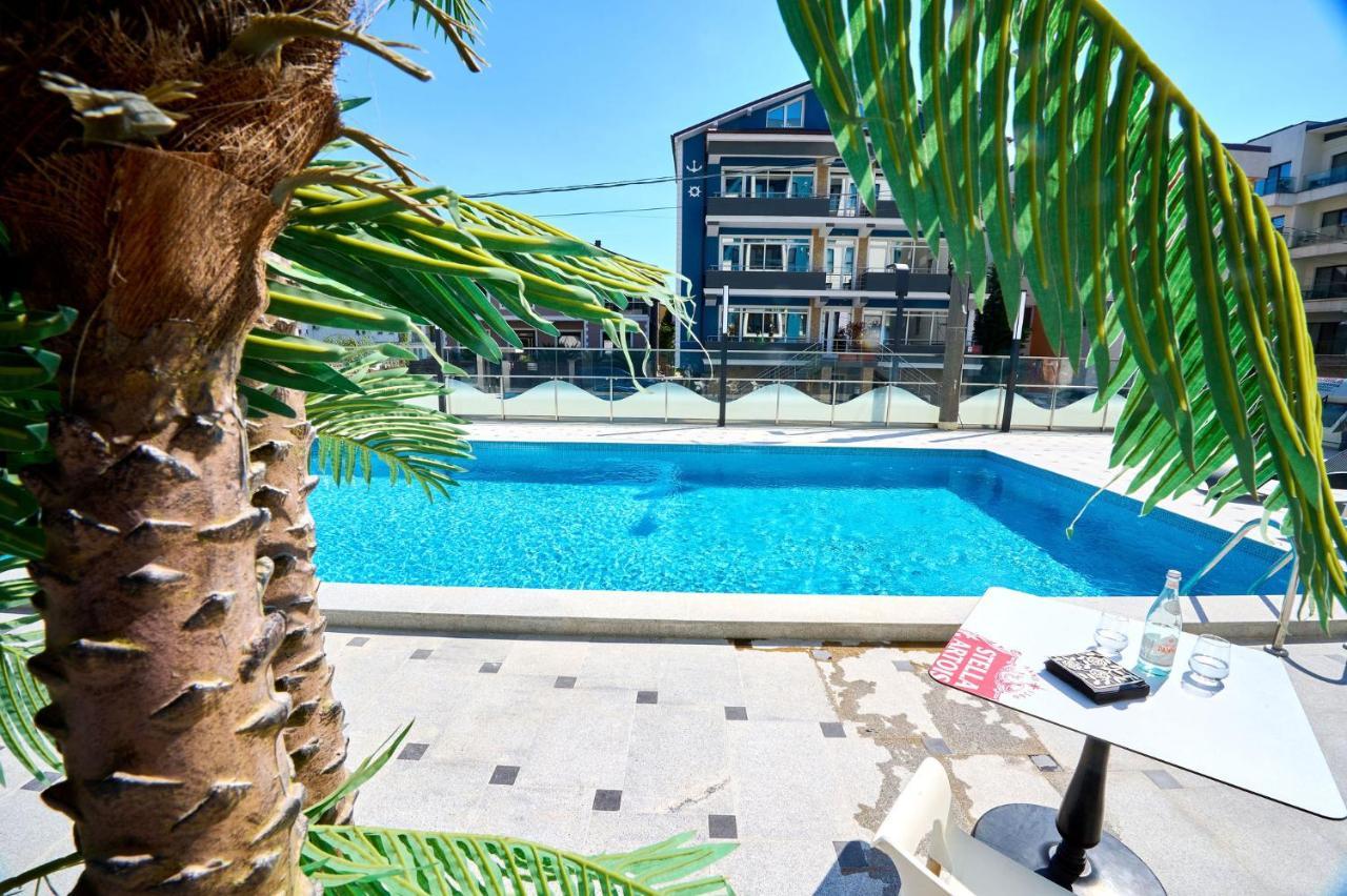 Апартаменты Studioul De La Mare Nord10 -Free Pool & Playground Мамая Экстерьер фото